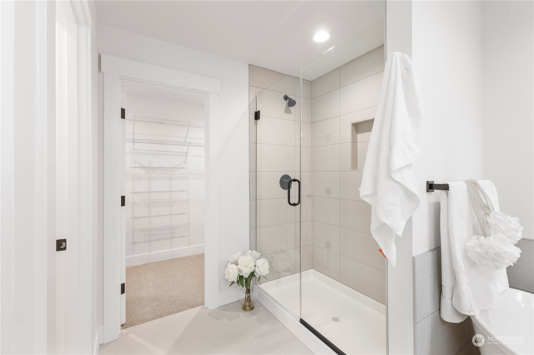property viewer photo 20