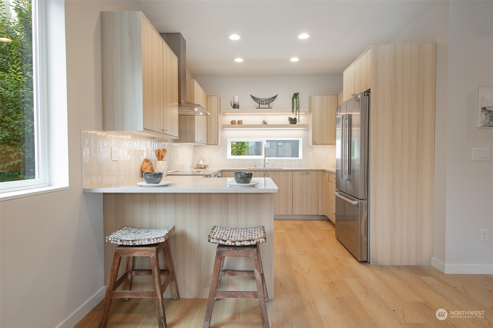 property viewer photo 16