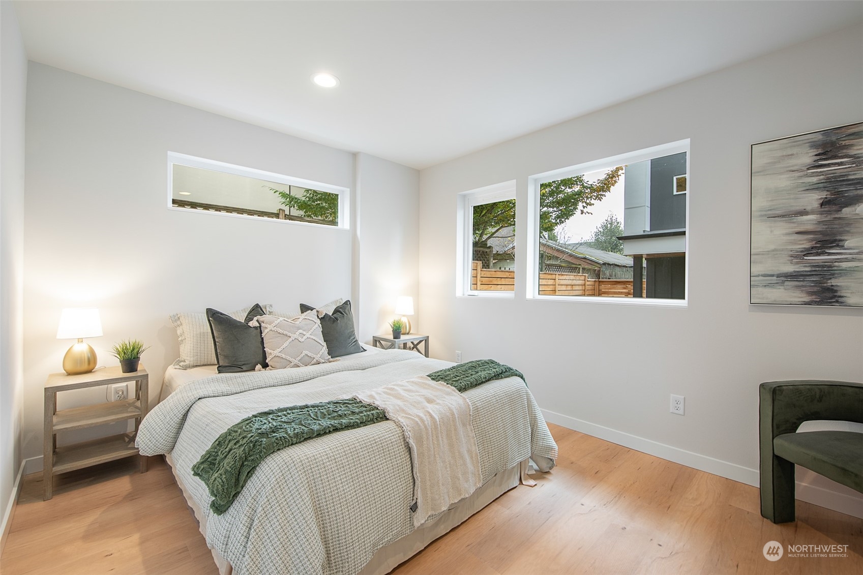 property viewer photo 4