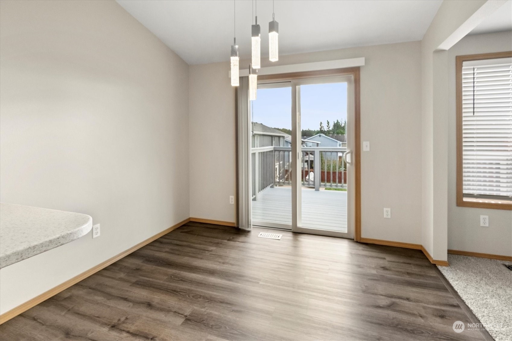 property viewer photo 12