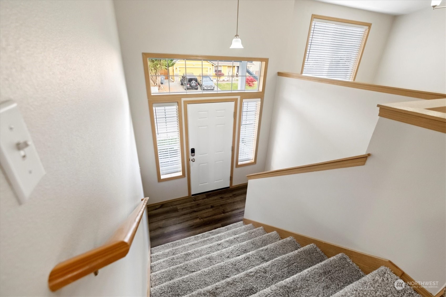 property viewer photo 6