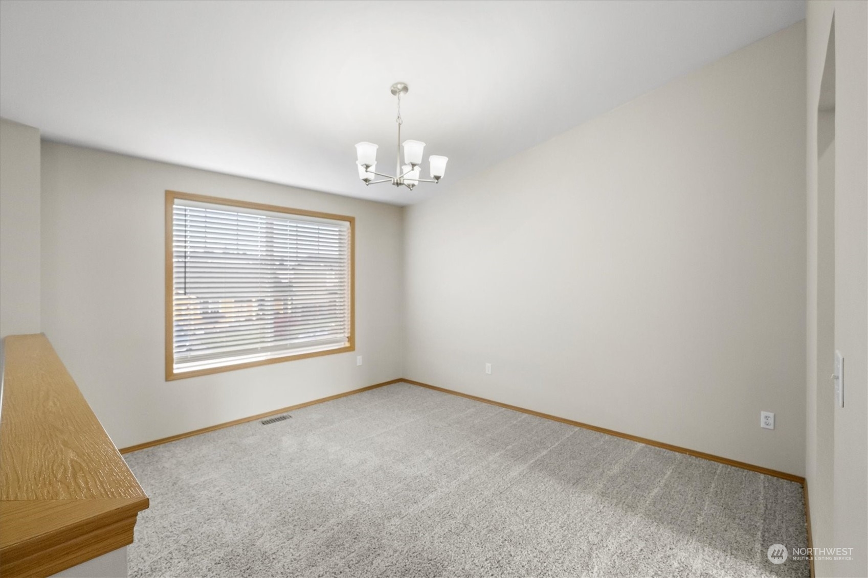 property viewer photo 9