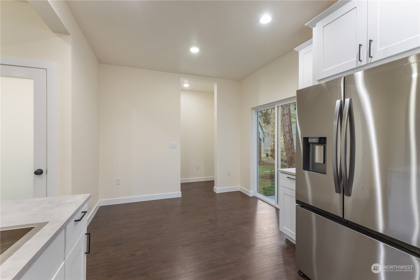 property viewer photo 10