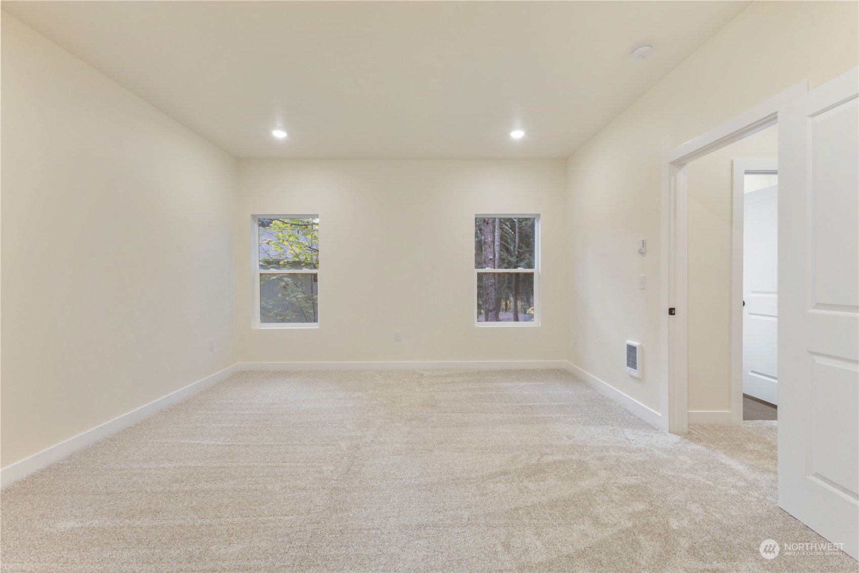 property viewer photo 12
