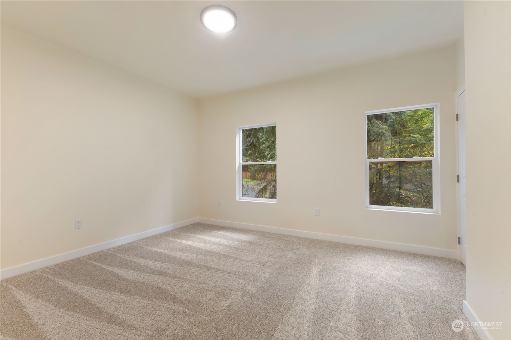 property viewer photo 18