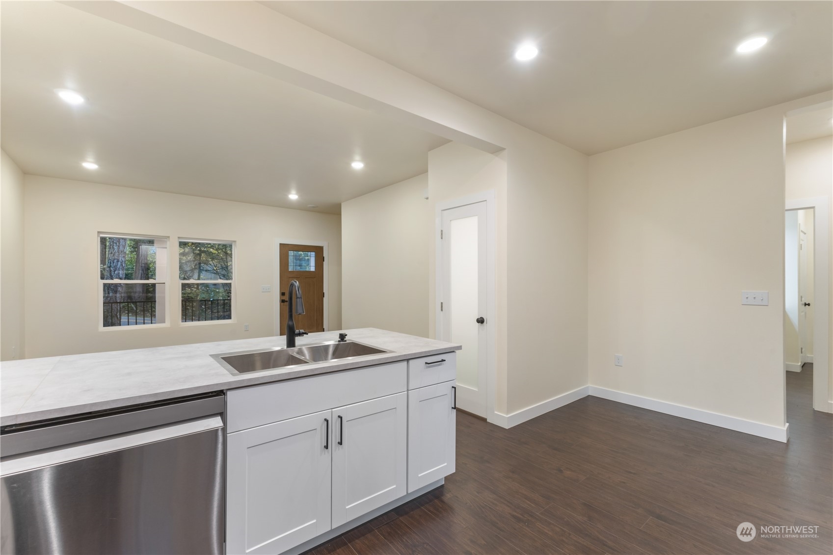 property viewer photo 9