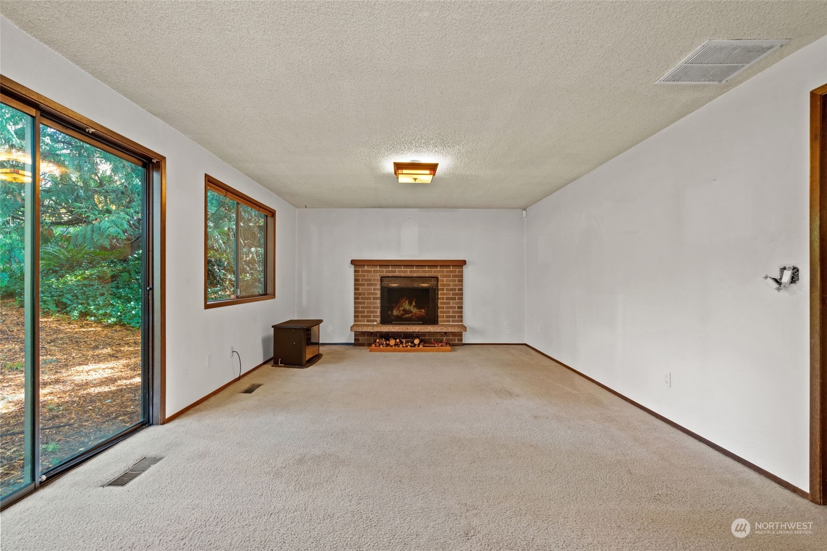 property viewer photo 16