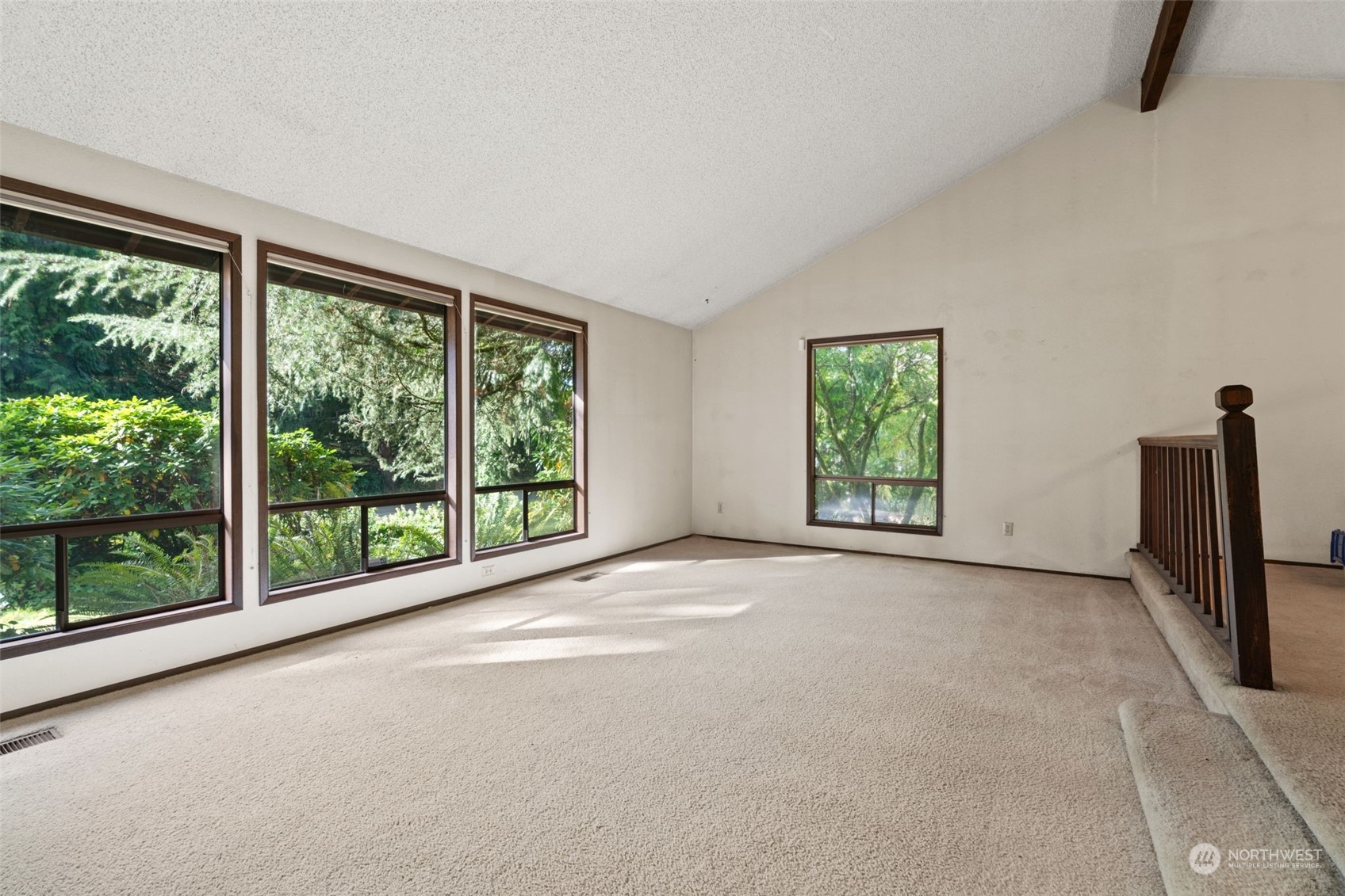 property viewer photo 7