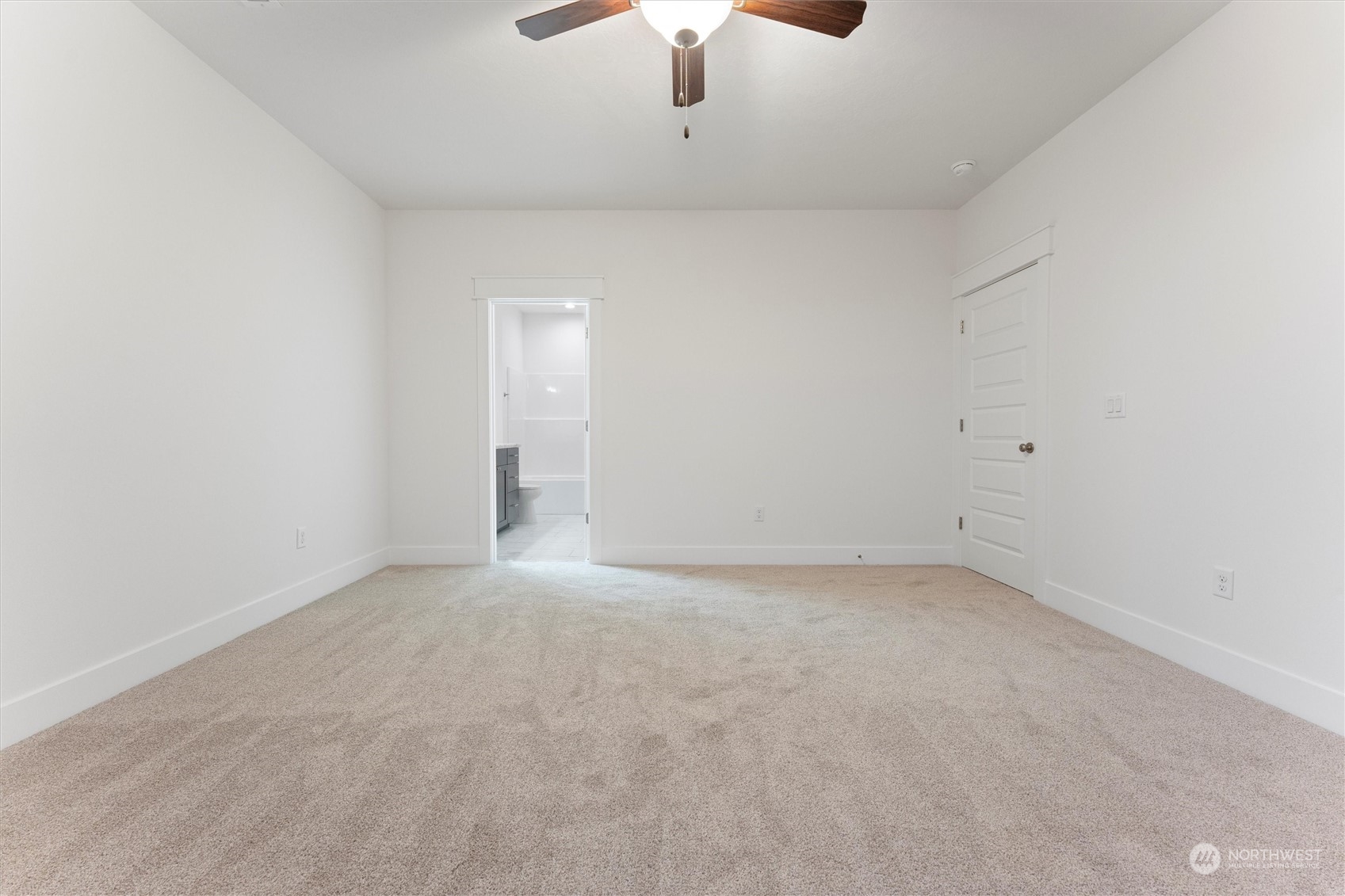 property viewer photo 18