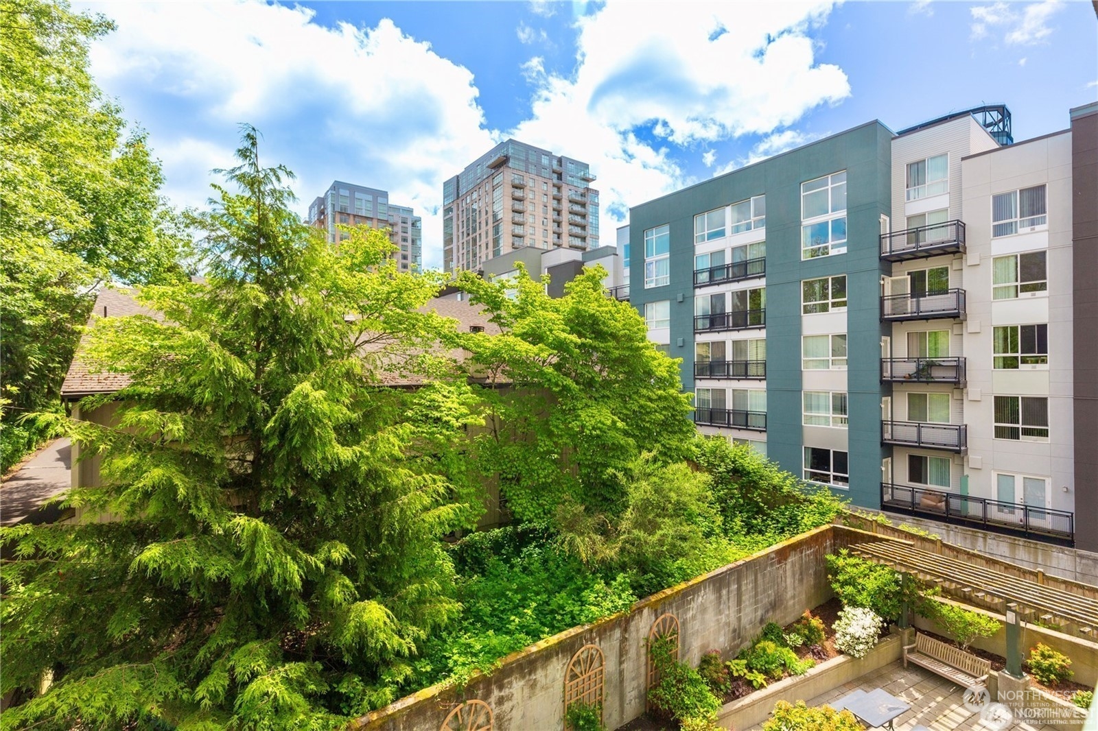 property viewer photo 15