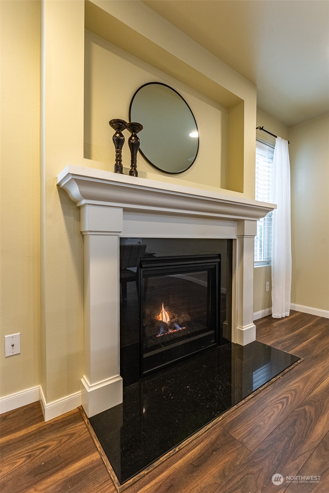 property viewer photo 12