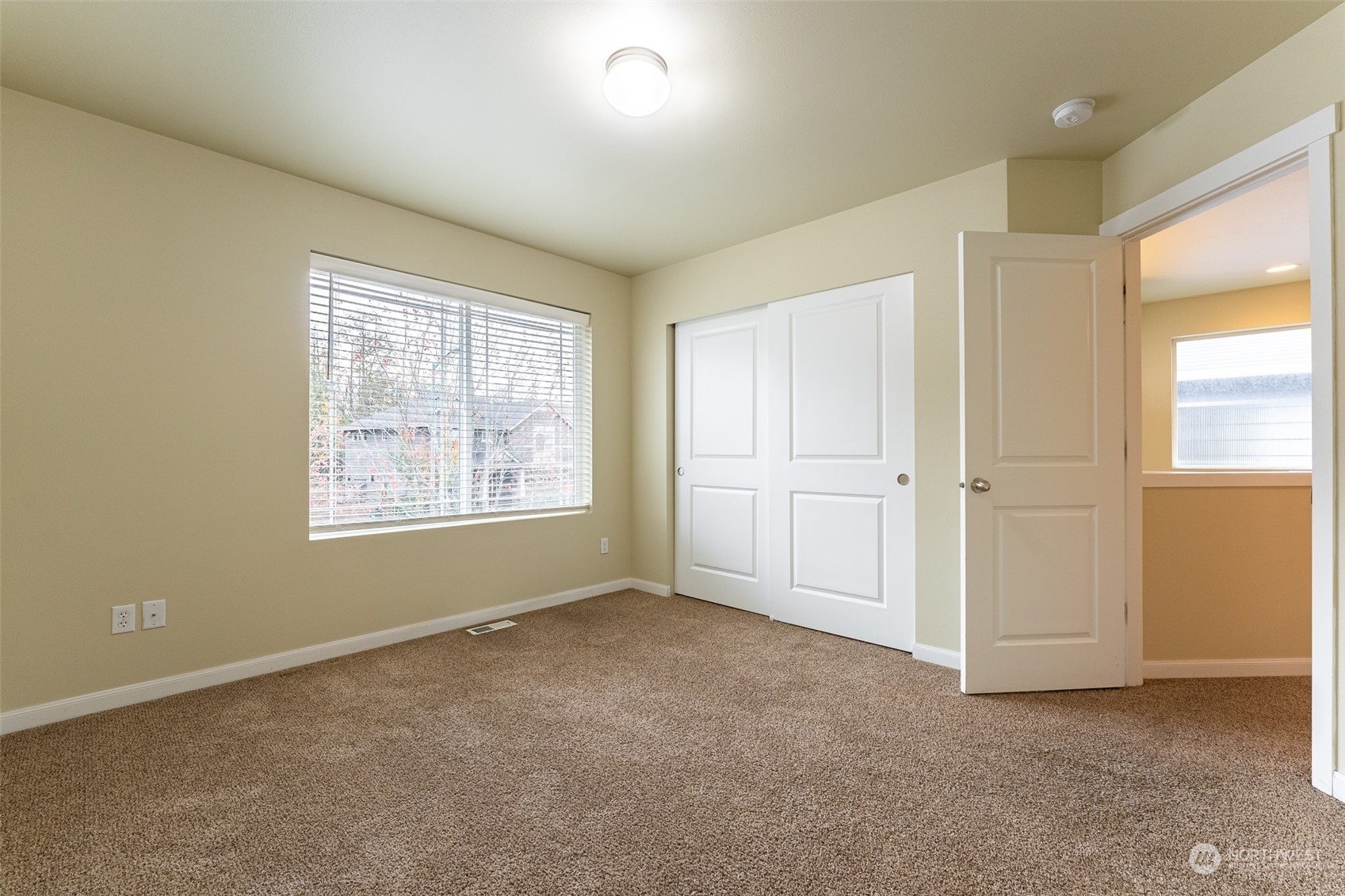 property viewer photo 22