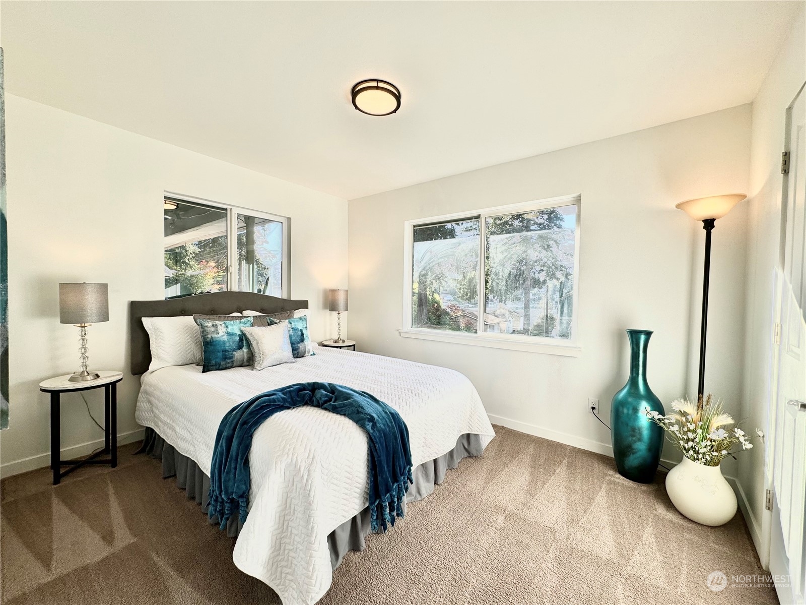 property viewer photo 9