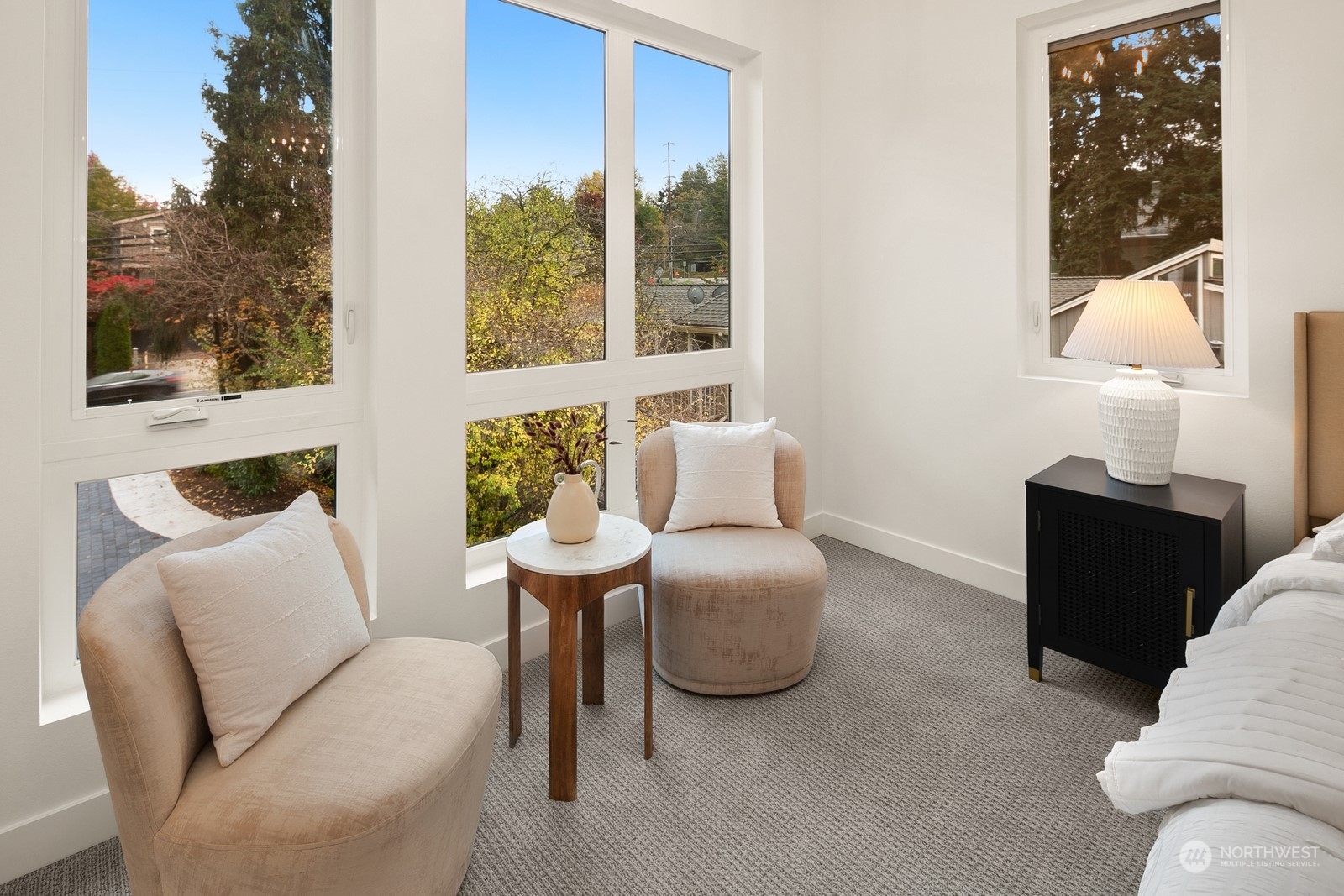 property viewer photo 22