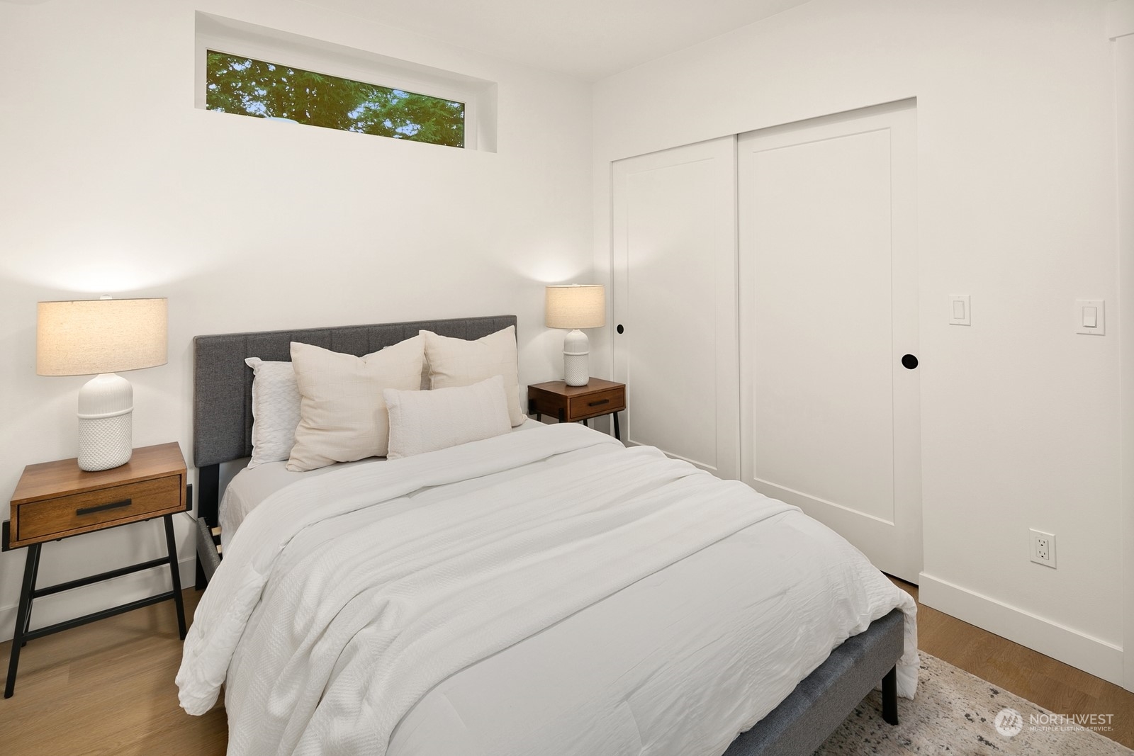 property viewer photo 24