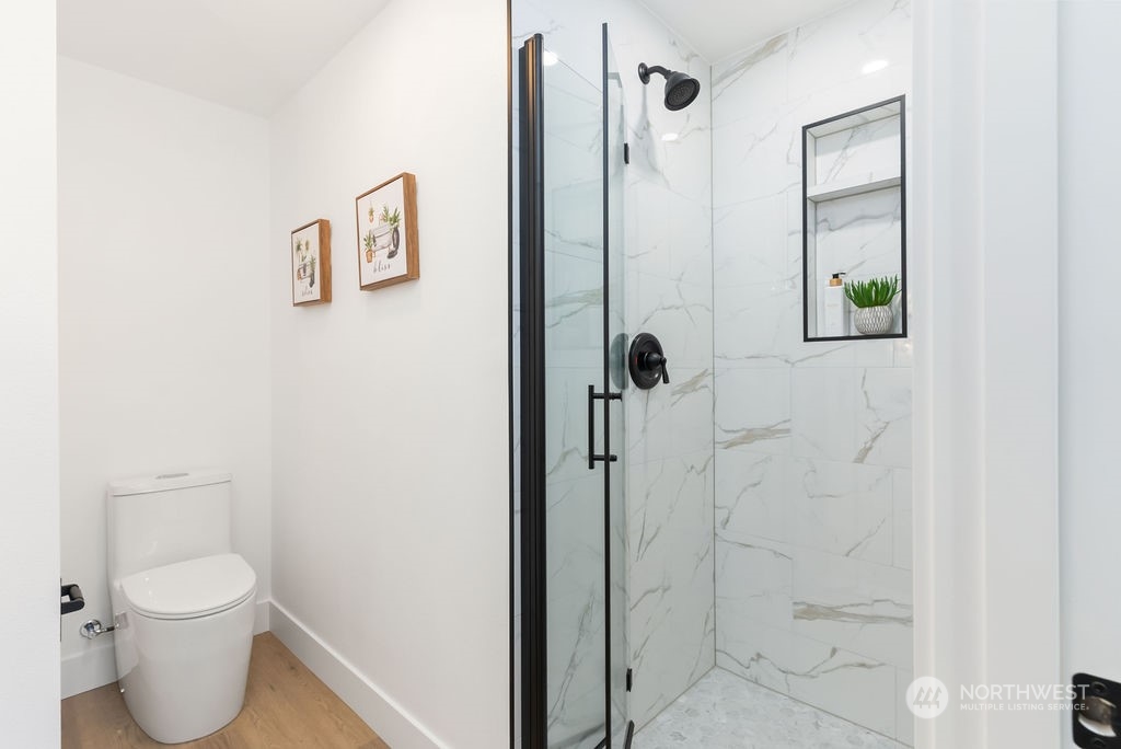 property viewer photo 20