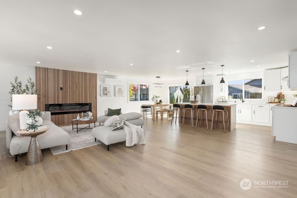 property viewer photo 4