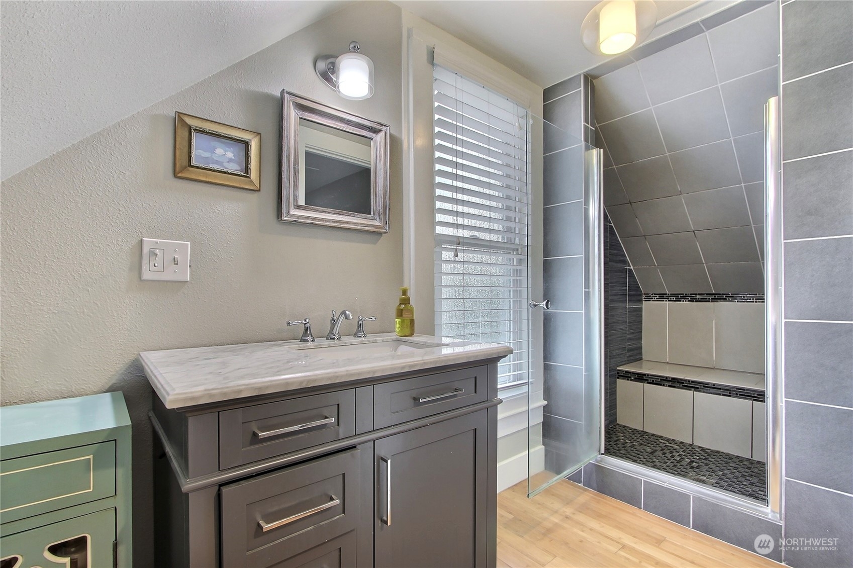 property viewer photo 19