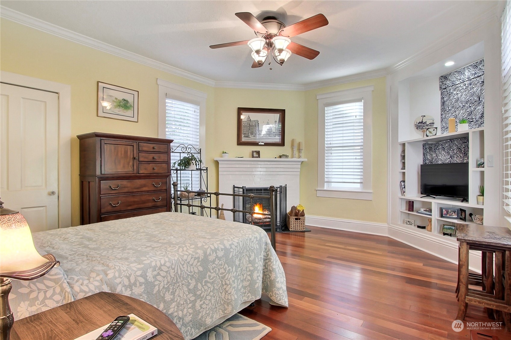 property viewer photo 6