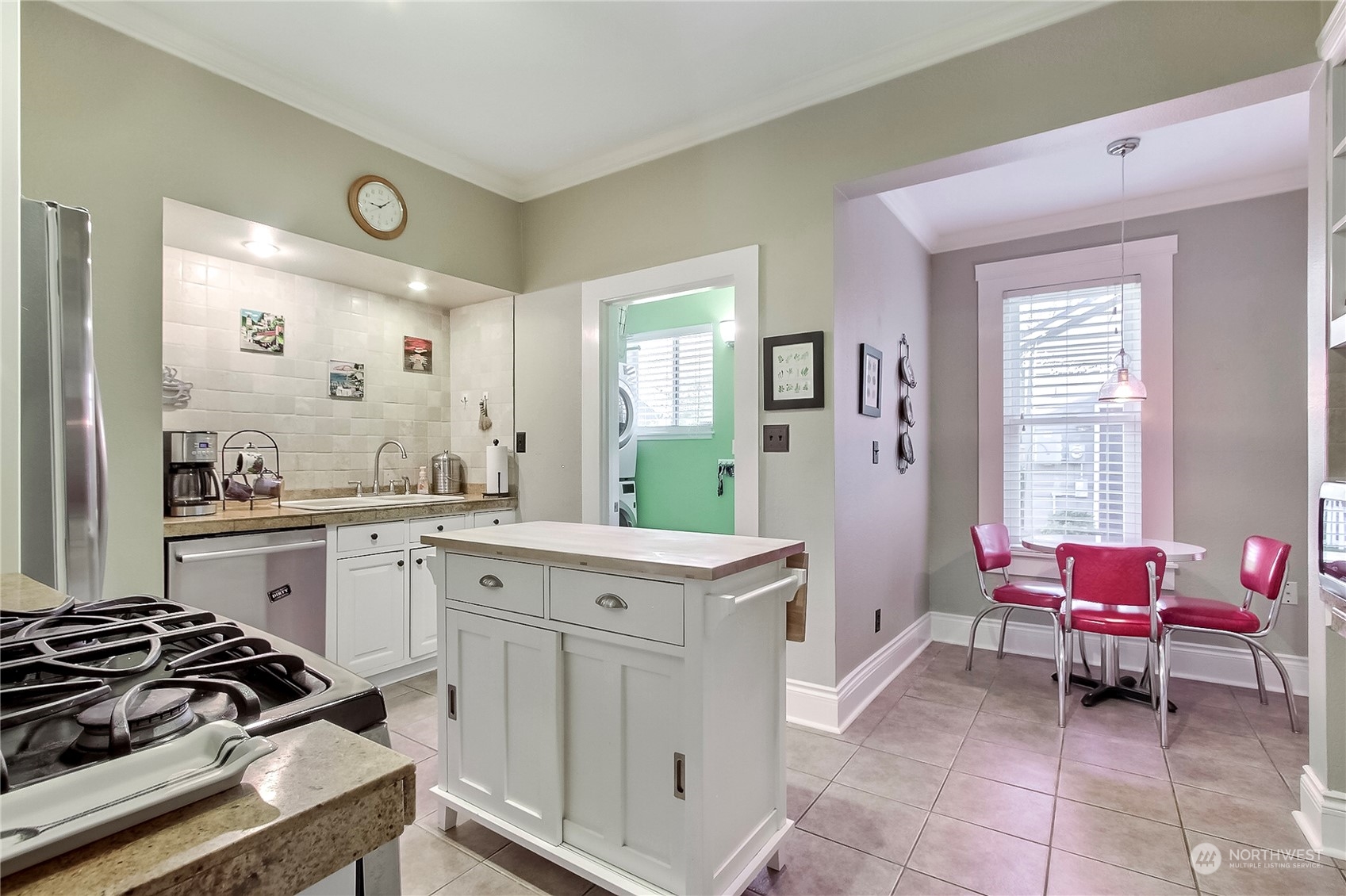 property viewer photo 8