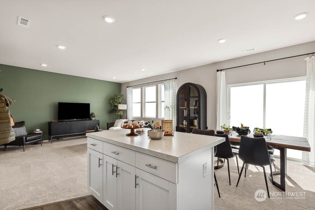 property viewer photo 18