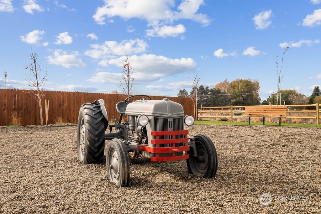 property viewer photo 33