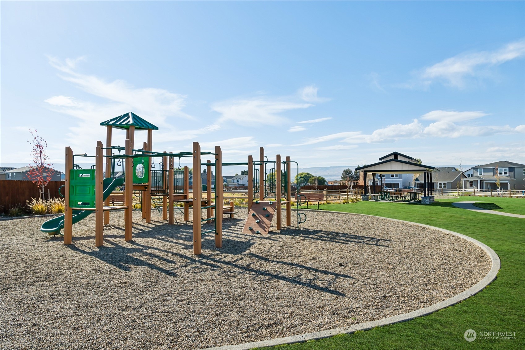 property viewer photo 36