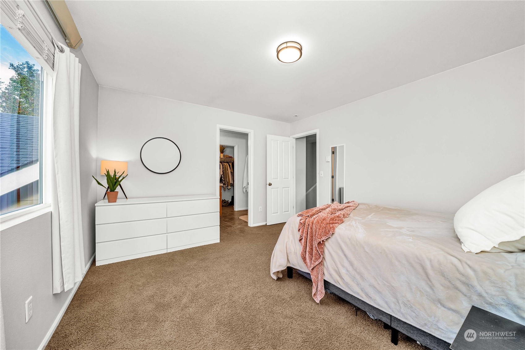 property viewer photo 11
