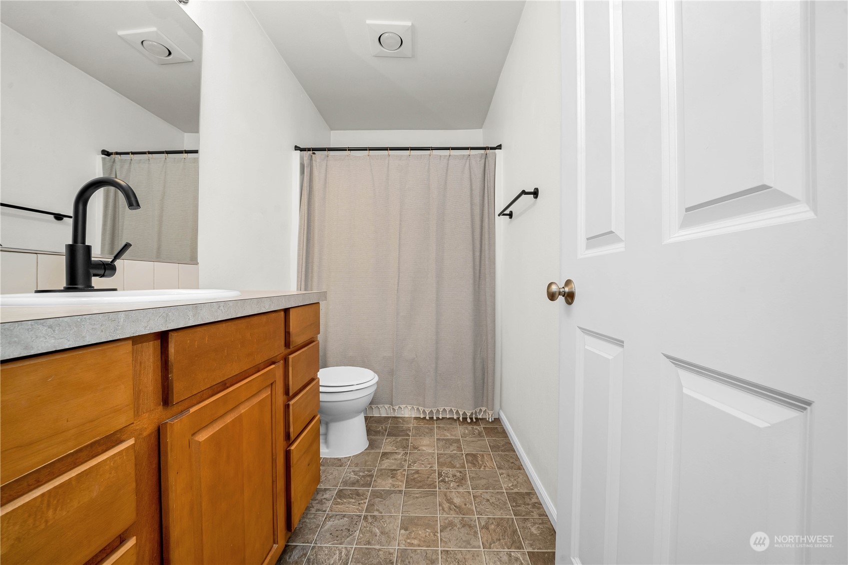 property viewer photo 17