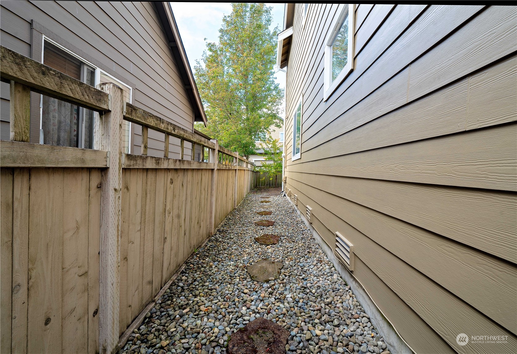 property viewer photo 21