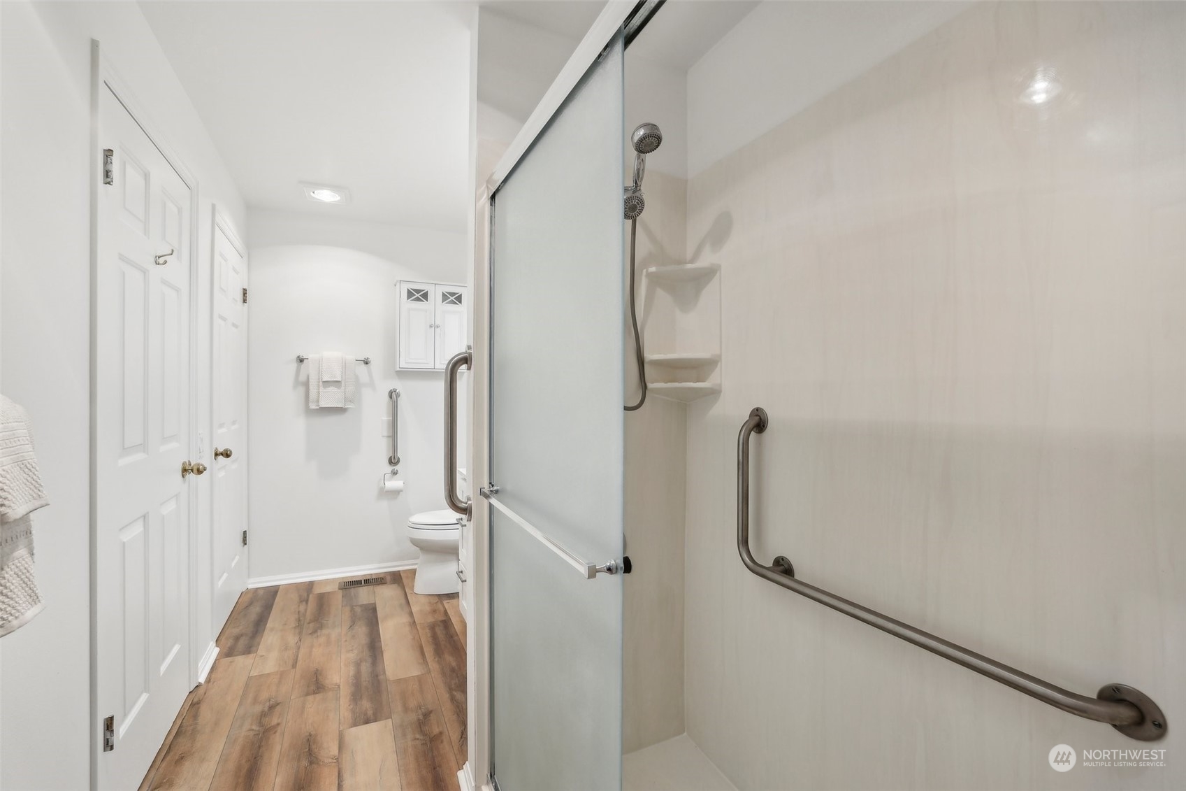 property viewer photo 16