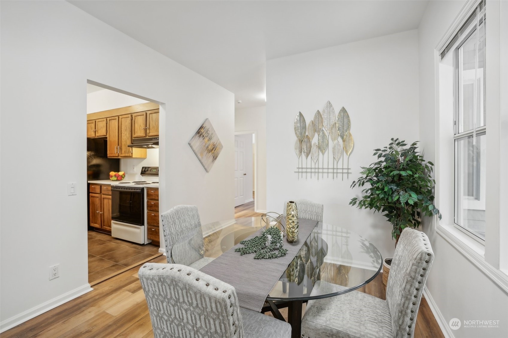 property viewer photo 7