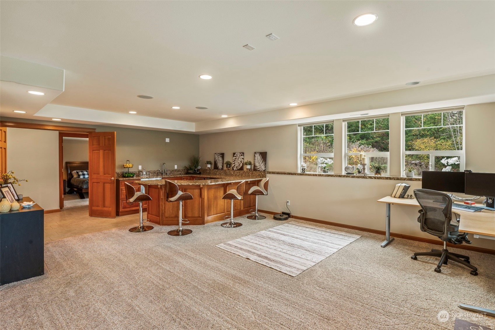 property viewer photo 29