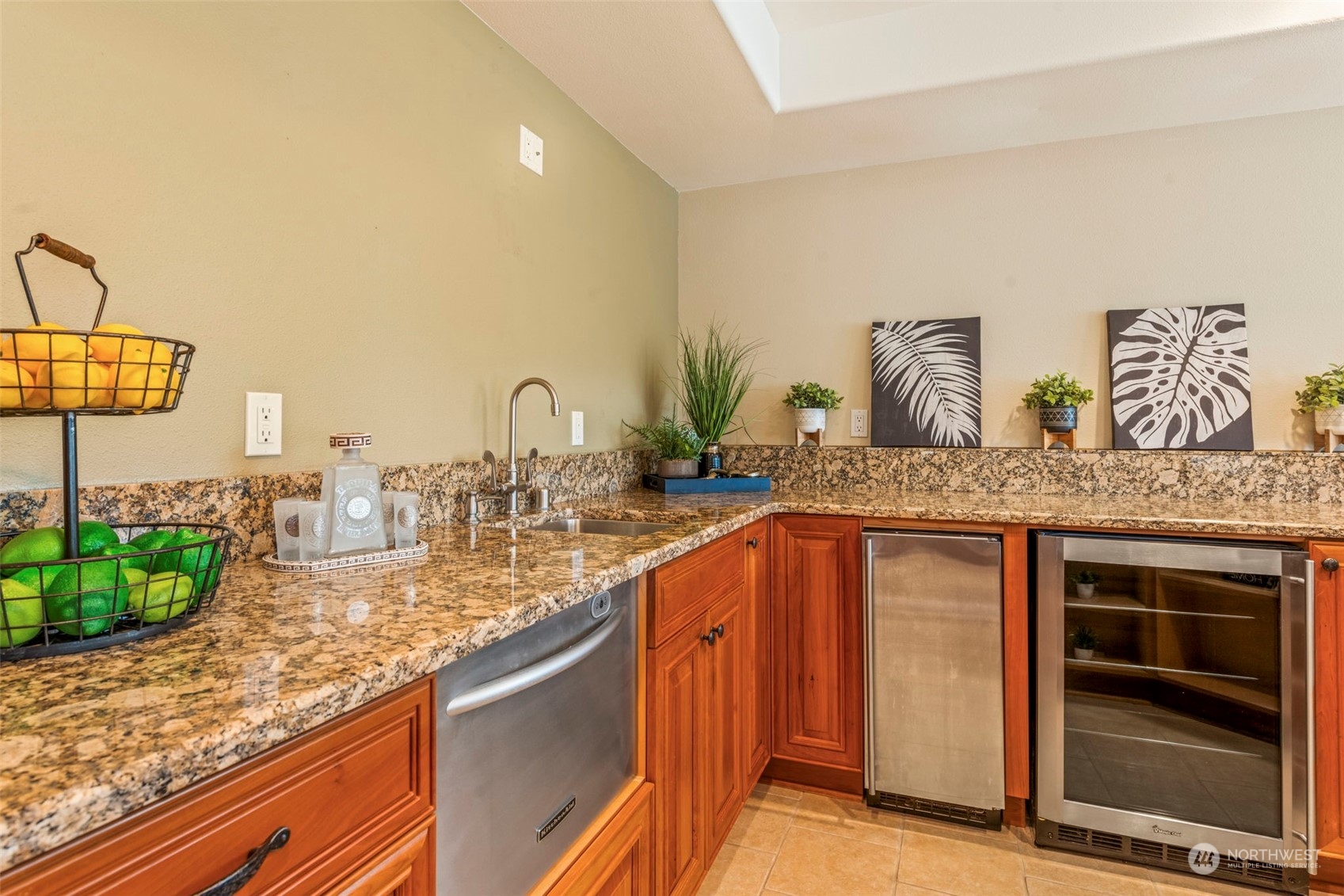 property viewer photo 31