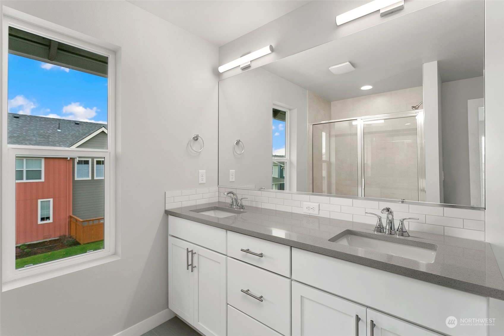 property viewer photo 19