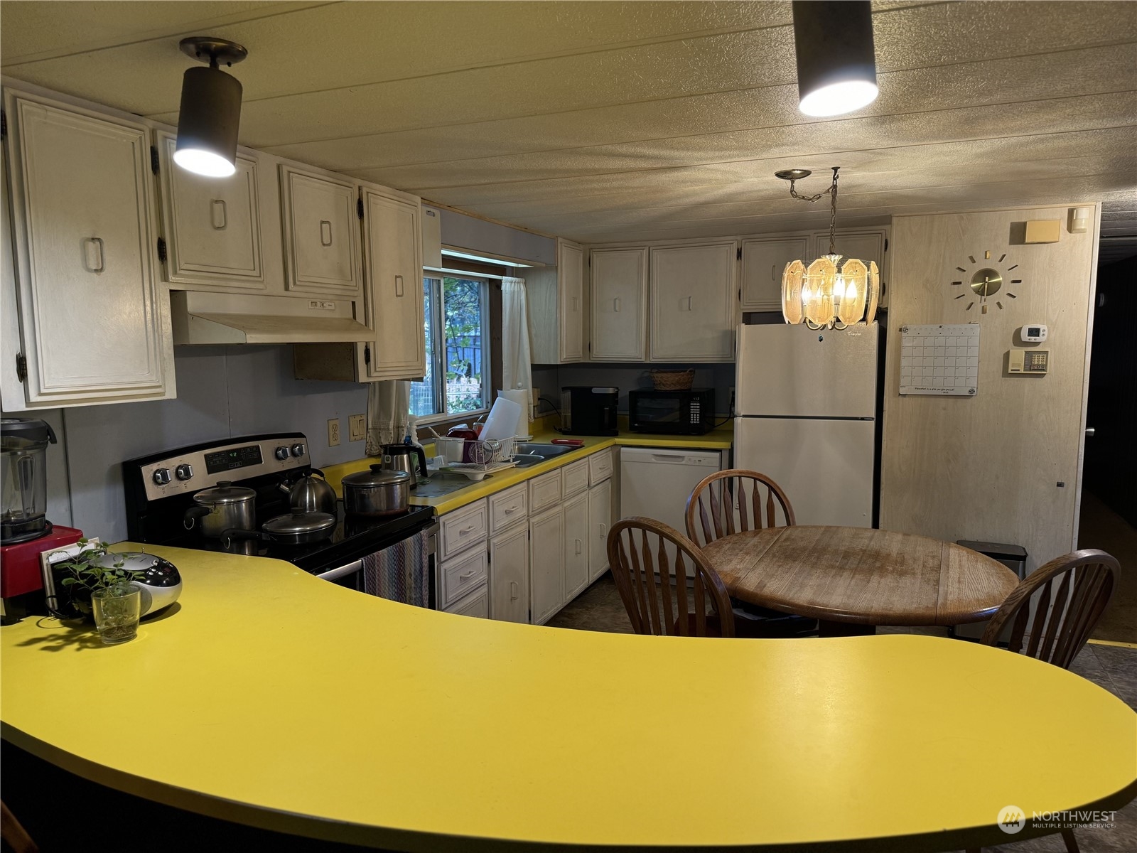 property viewer photo 3