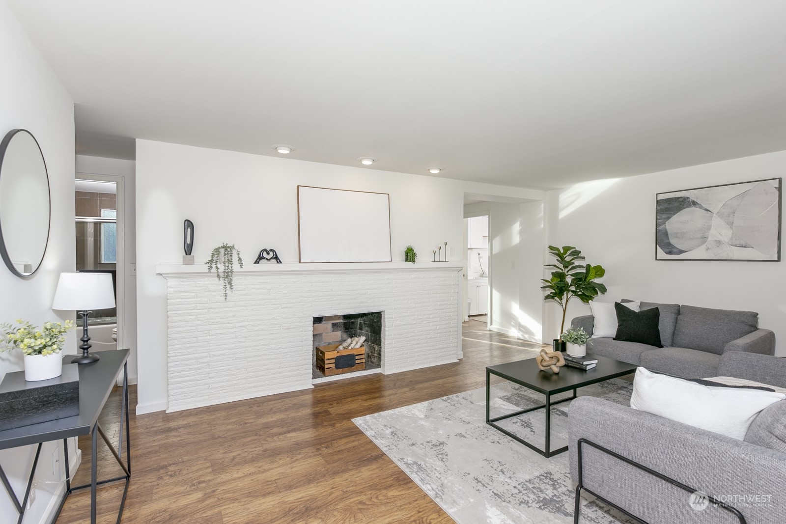 property viewer photo 2