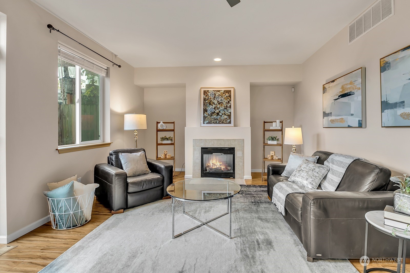 property viewer photo 15