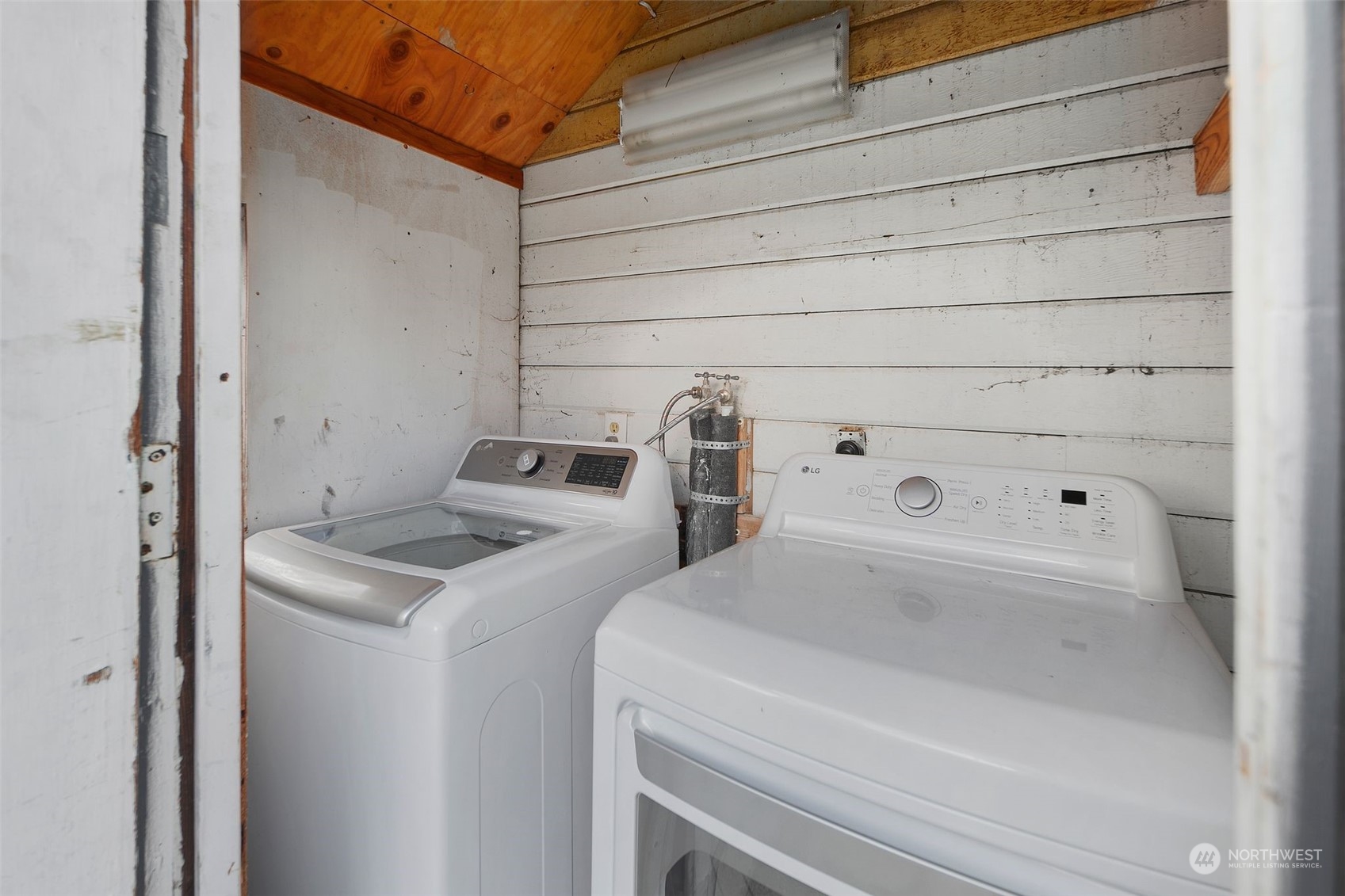 property viewer photo 16