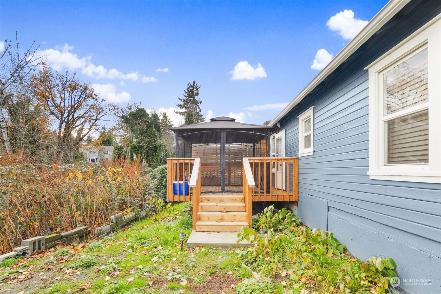 property viewer photo 18