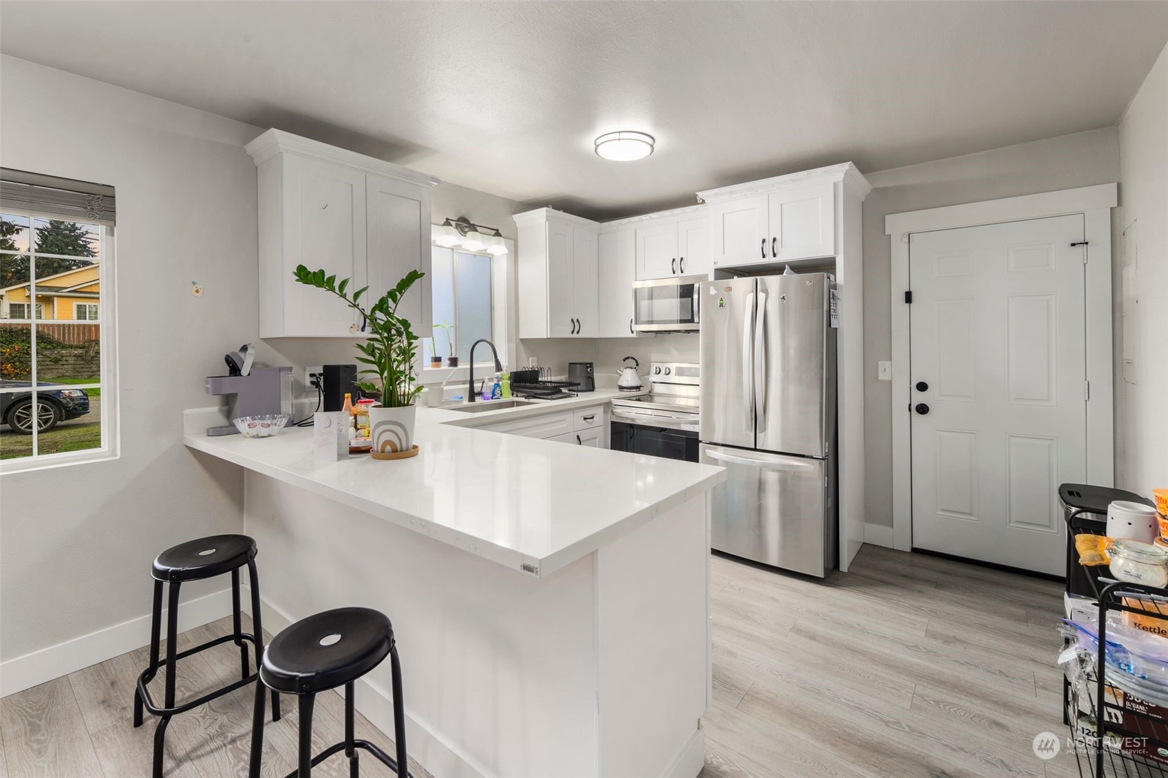 property viewer photo 24