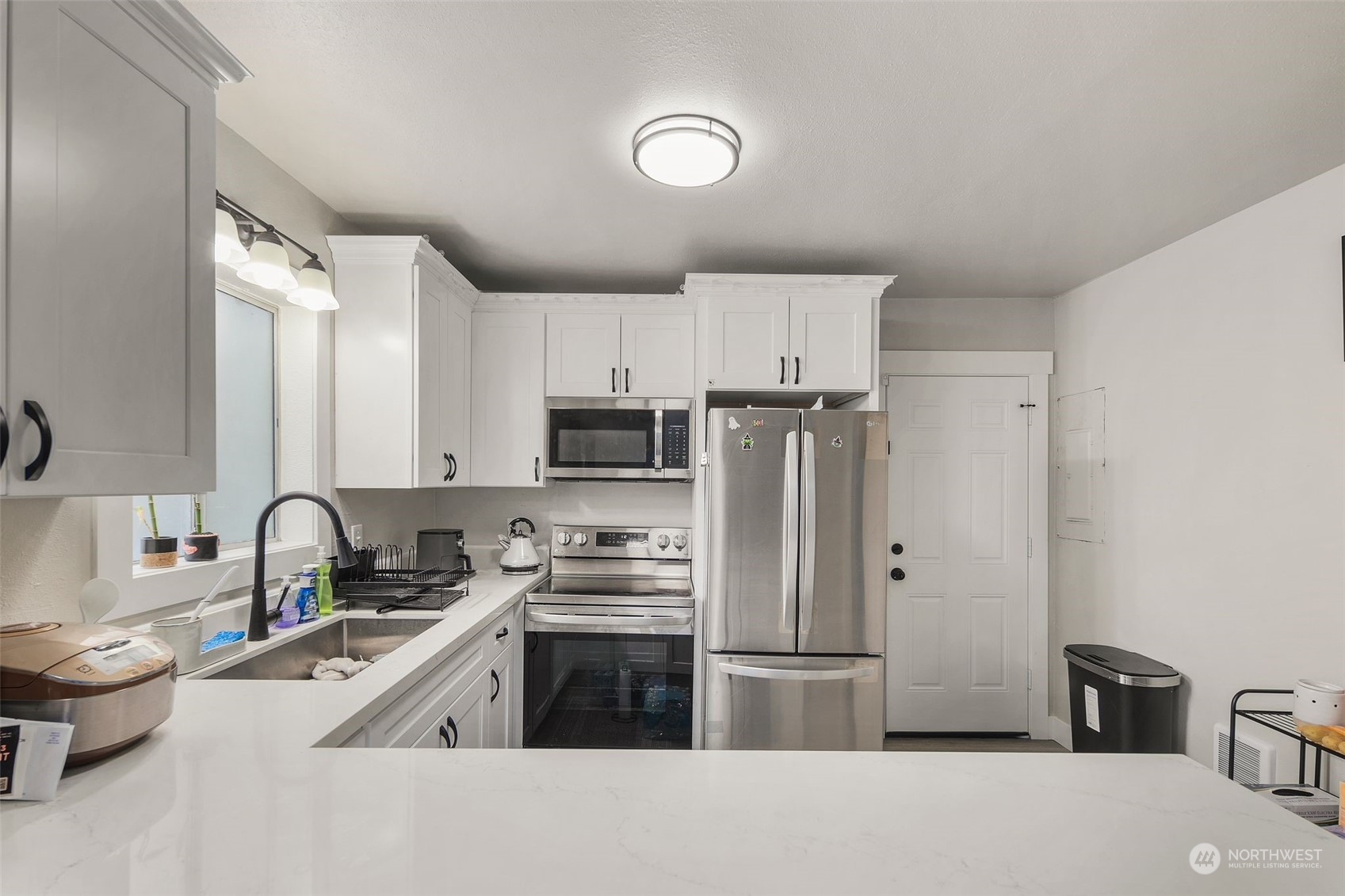 property viewer photo 9