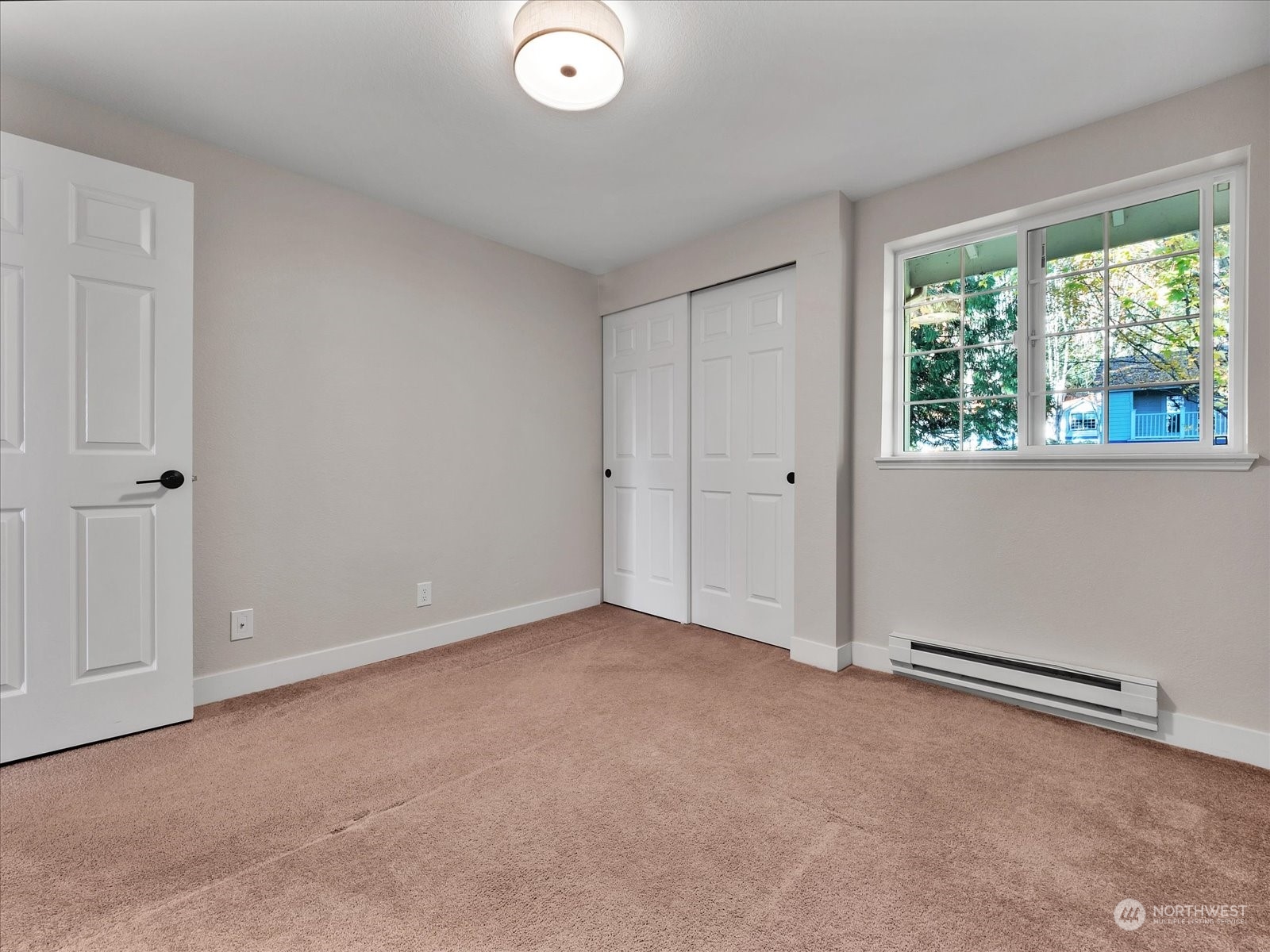 property viewer photo 16