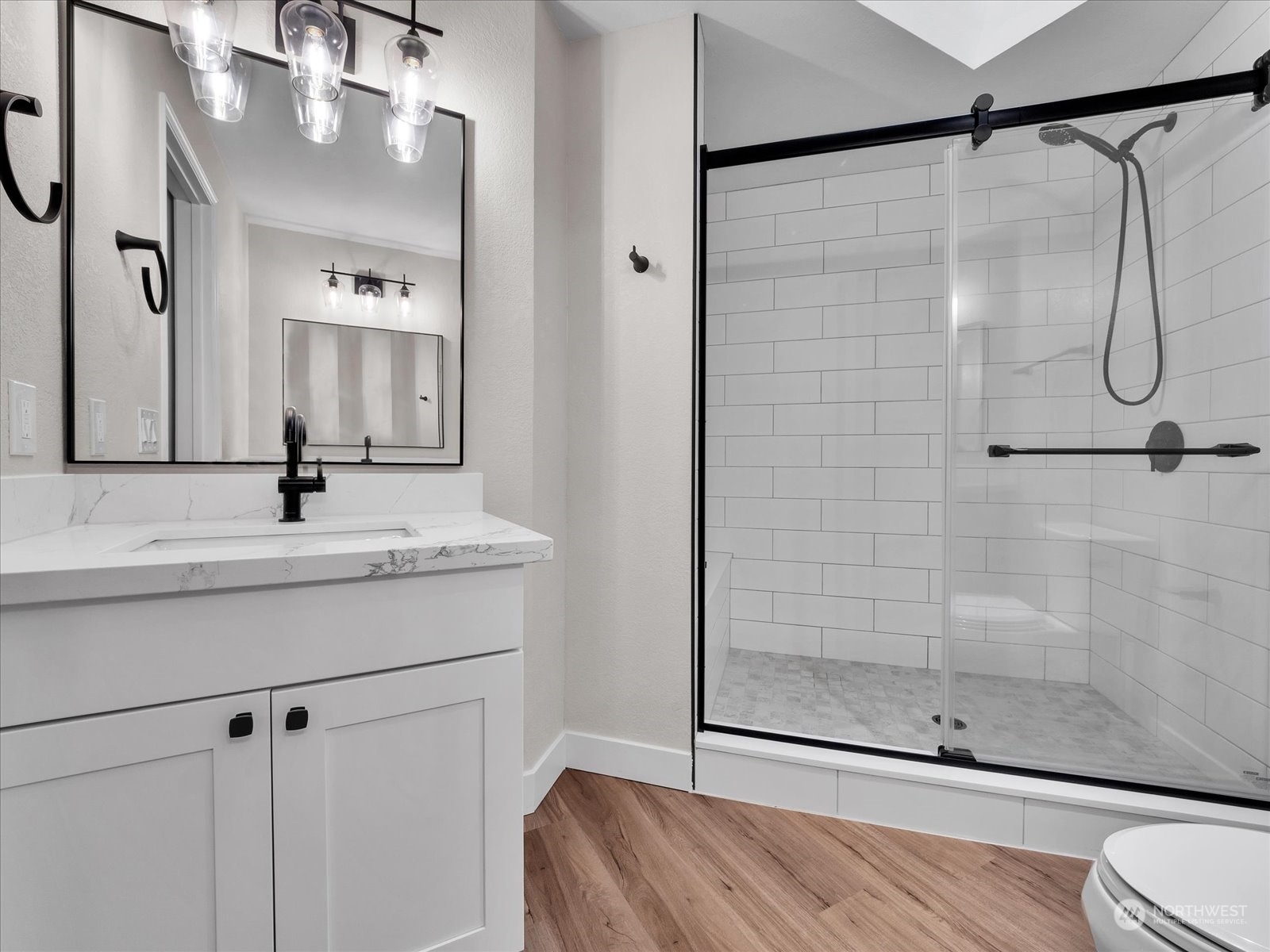 property viewer photo 17