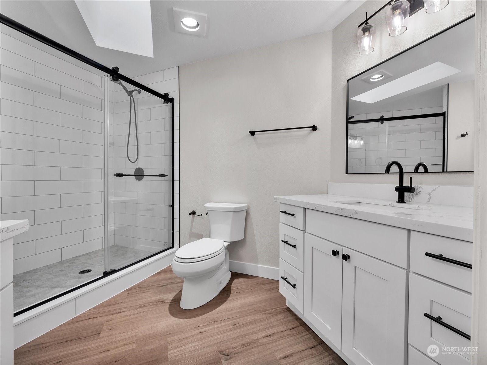 property viewer photo 18