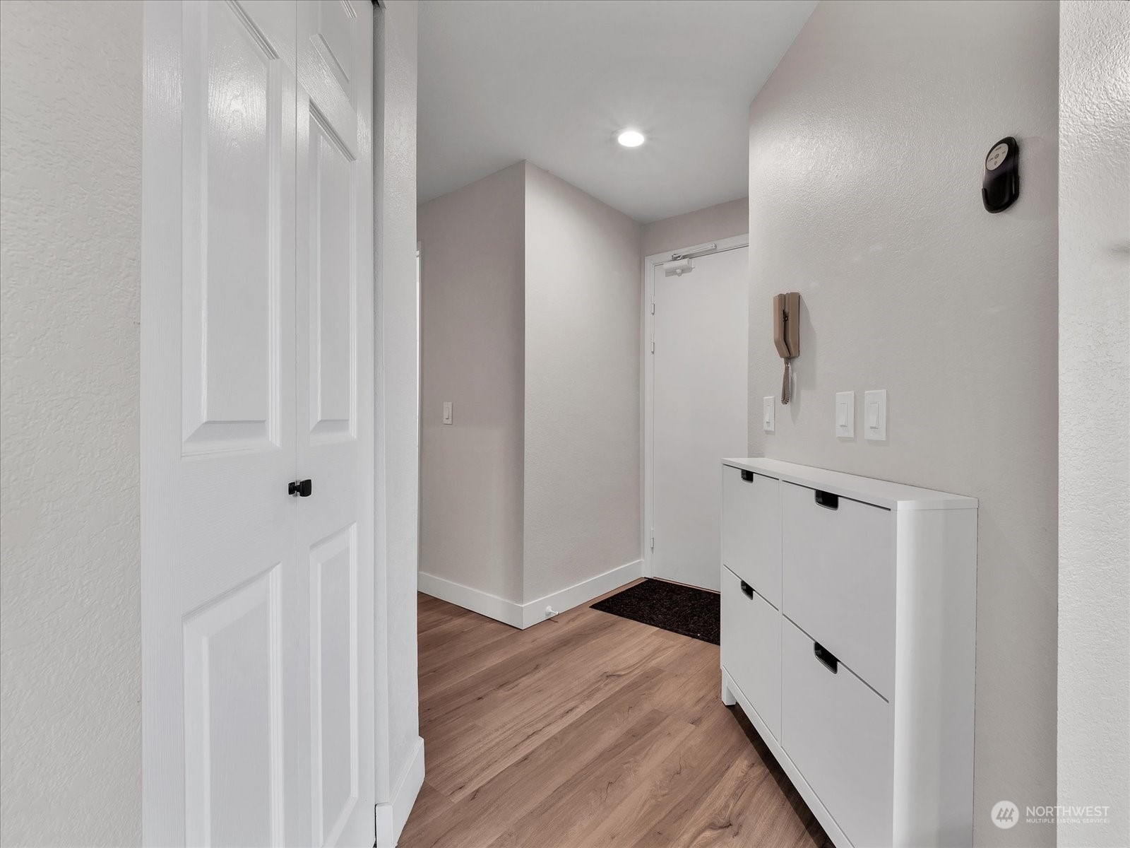 property viewer photo 20