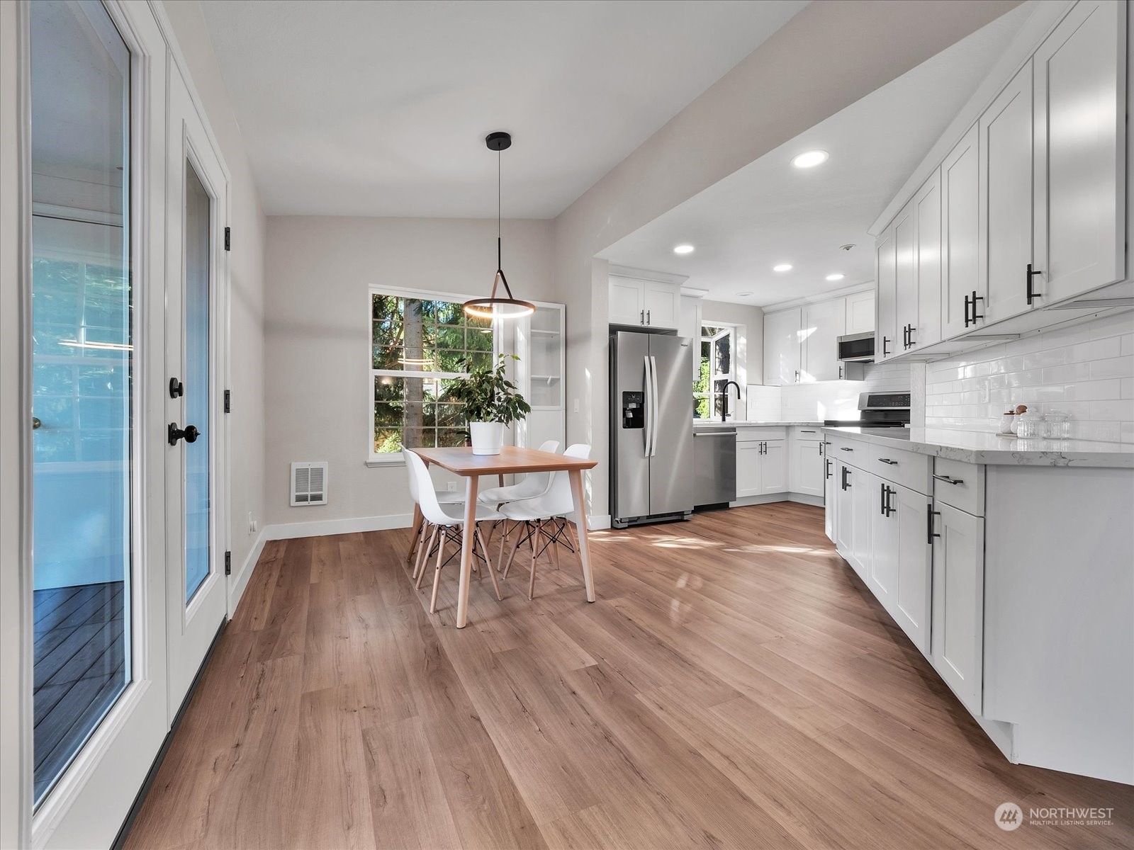 property viewer photo 5