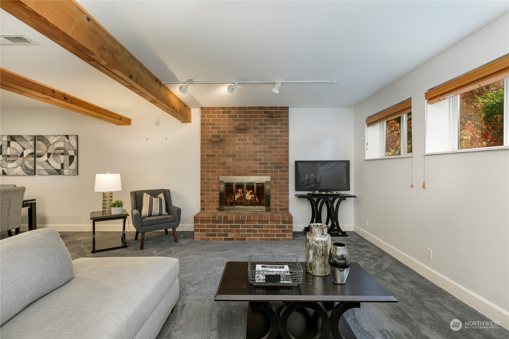 property viewer photo 19