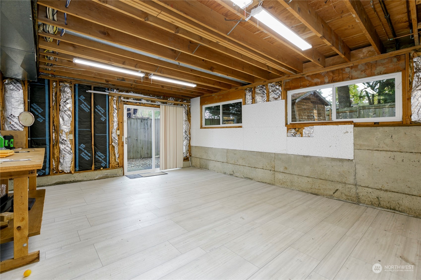 property viewer photo 23