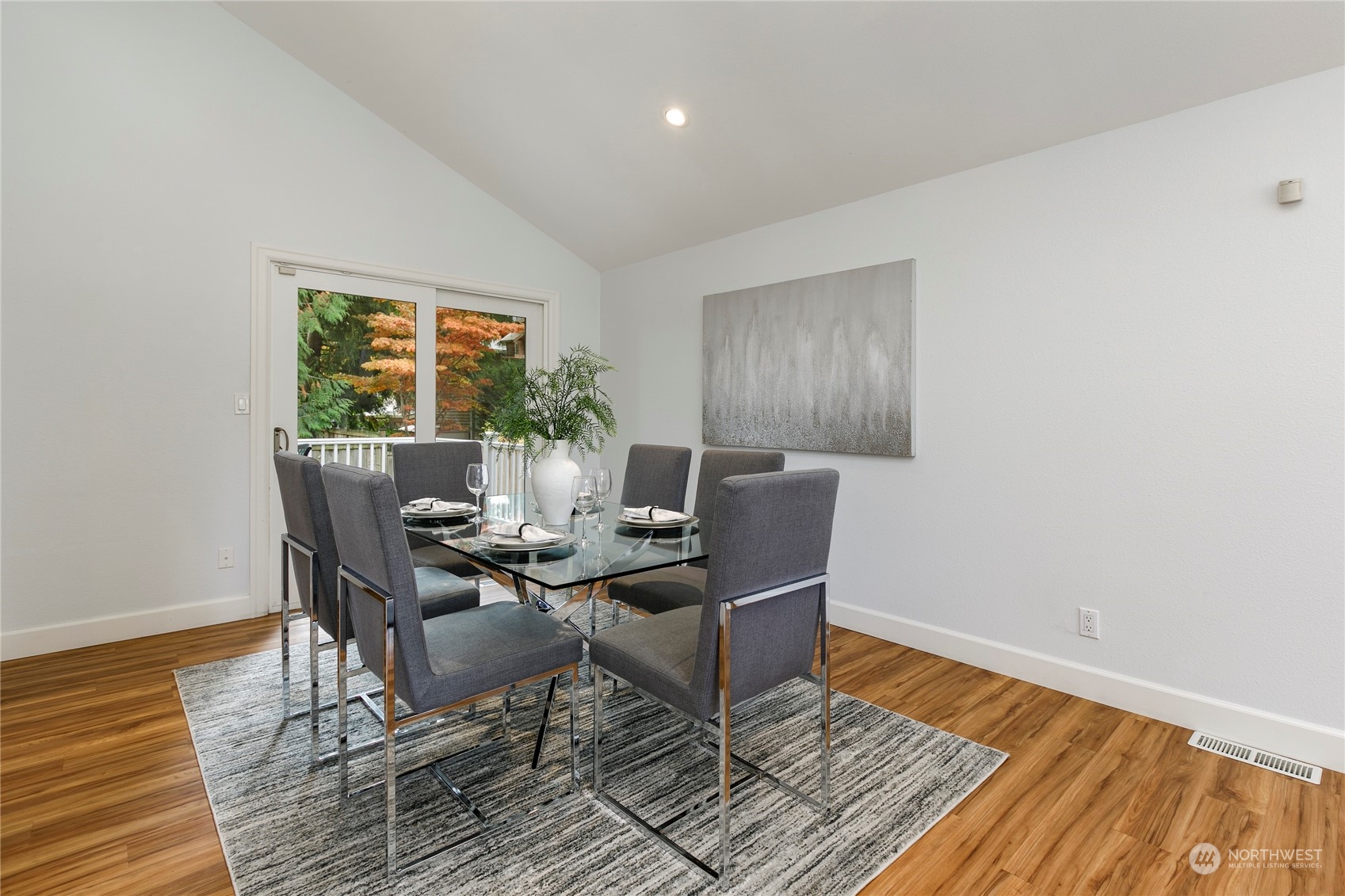 property viewer photo 6